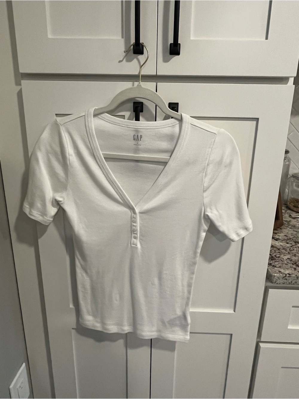 NEW~GAP Women's White Elbow Sleeve Henley Top